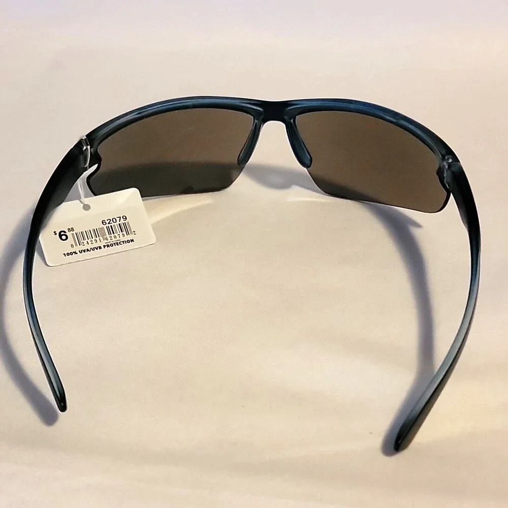Piranha Kidz Wrap Sunglasses 100% UVA/UVB Protection Style # 62079